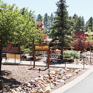 Roundhouse Resort